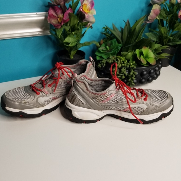 LLBean Hiking/Trail Sneakers Red Grey - Picture 3 of 8